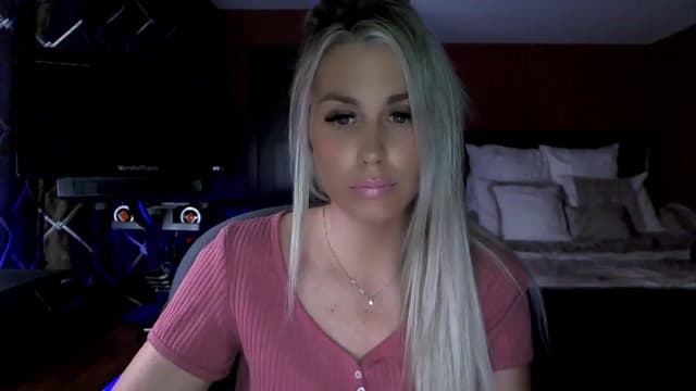 Gallery image thumbnail from Cora9's myfreecams stream on, 12/13/2023, 05:23 image 1 of 20