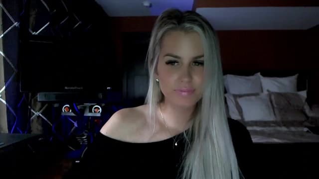 Gallery image thumbnail from Cora9's myfreecams stream on, 12/28/2023, 06:26 image 14 of 20