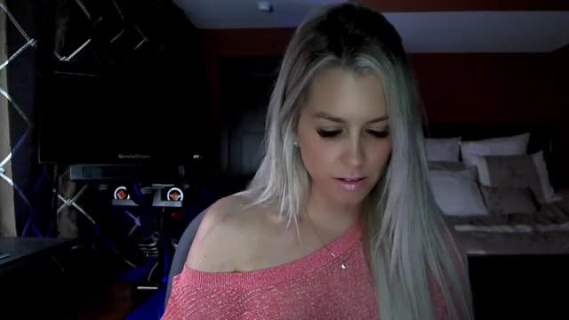 Gallery image thumbnail from Cora9's myfreecams stream on, 12/29/2023, 06:14 image 10 of 20