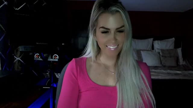 Gallery image thumbnail from Cora9's myfreecams stream on, 01/08/2024, 04:45 image 1 of 20