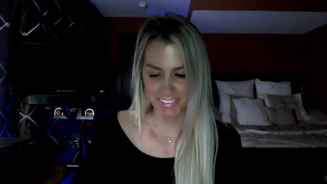Gallery image thumbnail from Cora9's myfreecams stream on, 02/05/2024, 05:56 image 15 of 20
