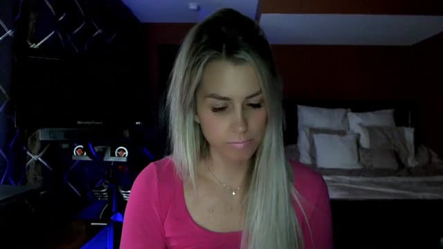Gallery image thumbnail from Cora9's myfreecams stream on, 02/08/2024, 04:44 image 13 of 20