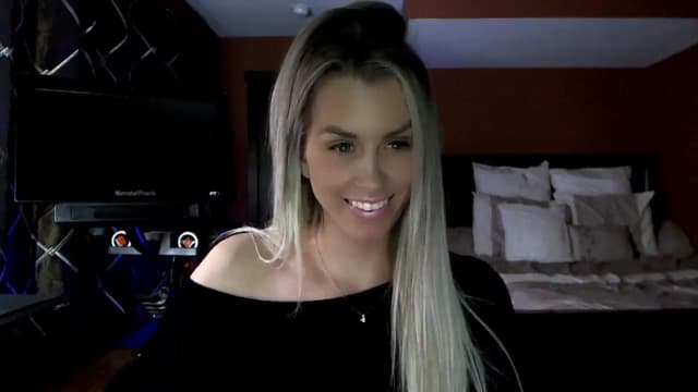 Gallery image thumbnail from Cora9's myfreecams stream on, 02/13/2024, 05:56 image 2 of 20