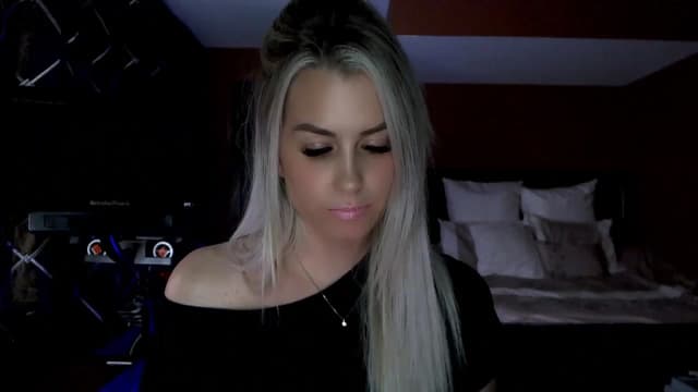 Gallery image thumbnail from Cora9's myfreecams stream on, 03/05/2024, 05:25 image 17 of 20
