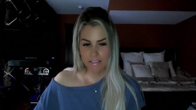 Gallery image thumbnail from Cora9's myfreecams stream on, 03/11/2024, 04:13 image 11 of 20
