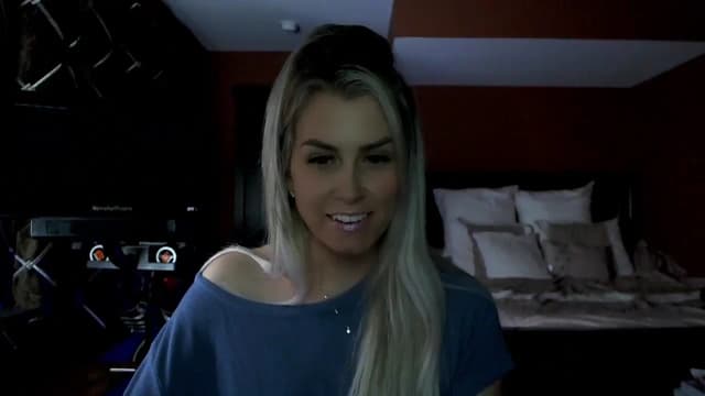 Gallery image thumbnail from Cora9's myfreecams stream on, 03/11/2024, 04:13 image 5 of 20