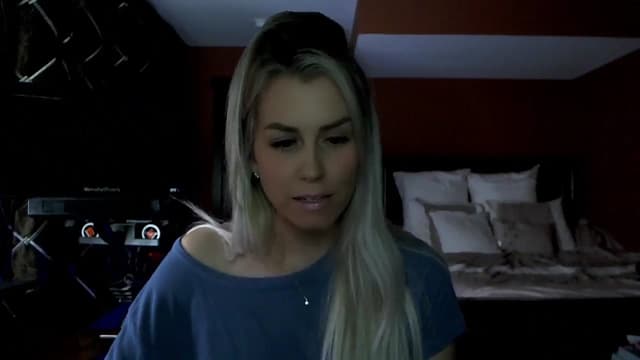 Gallery image thumbnail from Cora9's myfreecams stream on, 03/11/2024, 04:13 image 3 of 20