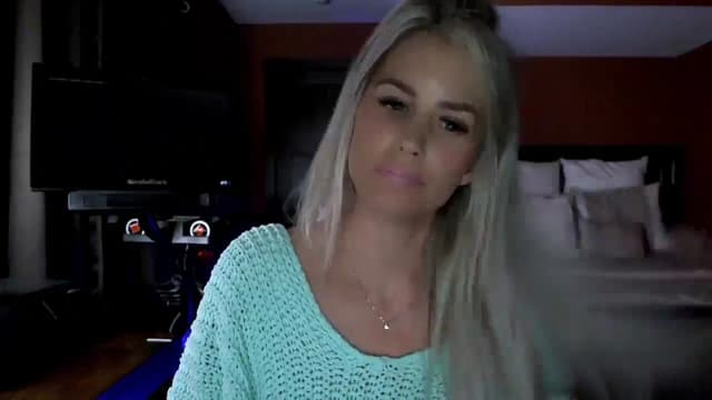 Gallery image thumbnail from Cora9's myfreecams stream on, 06/06/2024, 05:05 image 10 of 20