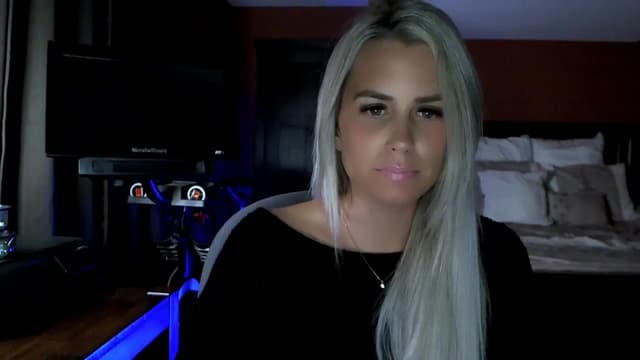 Gallery image thumbnail from Cora9's myfreecams stream on, 09/10/2024, 04:07 image 19 of 20