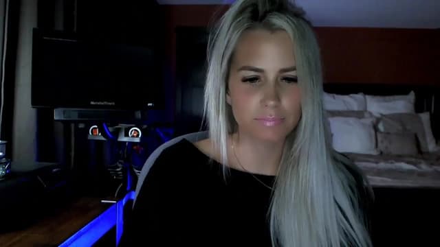 Gallery image thumbnail from Cora9's myfreecams stream on, 09/10/2024, 04:07 image 14 of 20