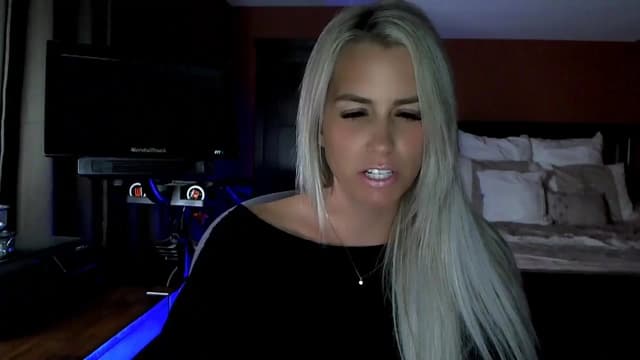 Gallery image thumbnail from Cora9's myfreecams stream on, 09/10/2024, 04:07 image 1 of 20
