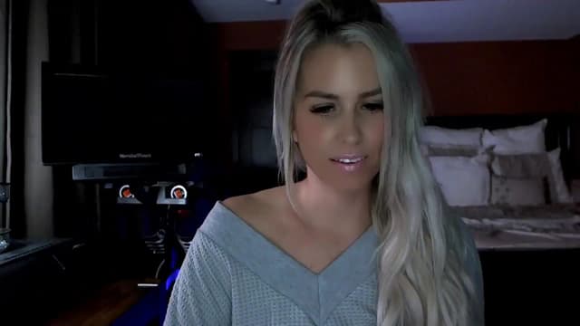 Gallery image thumbnail from Cora9's myfreecams stream on, 10/24/2024, 04:05 image 4 of 20