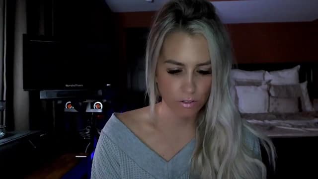 Gallery image thumbnail from Cora9's myfreecams stream on, 10/24/2024, 04:05 image 8 of 20