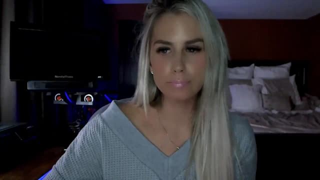 Gallery image thumbnail from Cora9's myfreecams stream on, 10/31/2024, 04:05 image 19 of 20