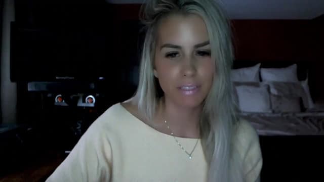 Gallery image thumbnail from Cora9's myfreecams stream on, 11/04/2024, 05:29 image 15 of 20