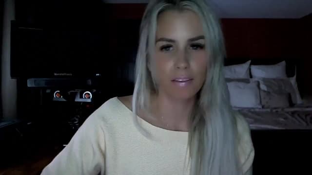 Gallery image thumbnail from Cora9's myfreecams stream on, 11/04/2024, 05:29 image 1 of 20