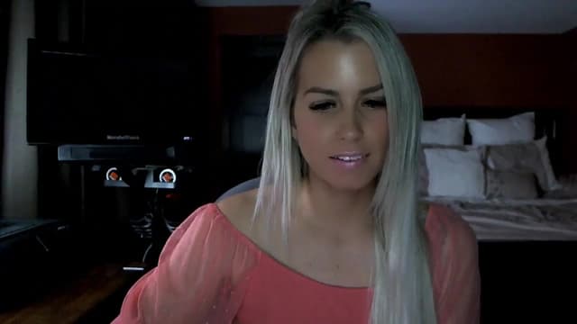 Gallery image thumbnail from Cora9's myfreecams stream on, 11/14/2024, 04:56 image 16 of 20