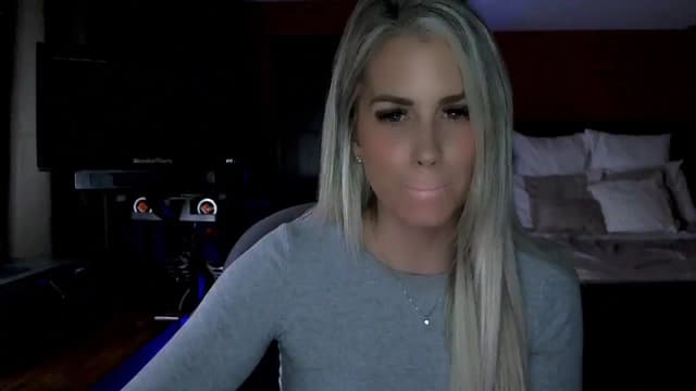 Gallery image thumbnail from Cora9's myfreecams stream on, 03/27/2025, 04:29 image 15 of 20