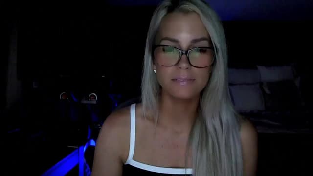 Gallery image thumbnail from Cora9's myfreecams stream on, 06/03/2025, 04:59 image 12 of 20