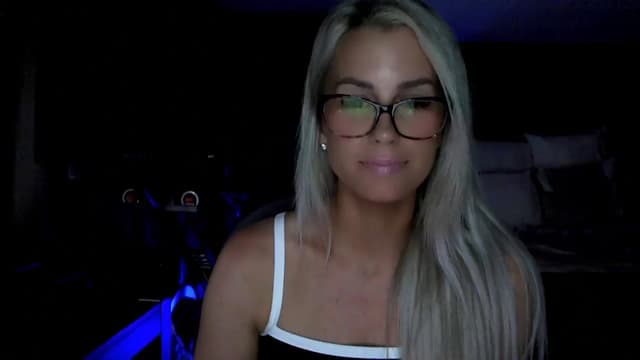 Gallery image thumbnail from Cora9's myfreecams stream on, 06/03/2025, 04:59 image 13 of 20