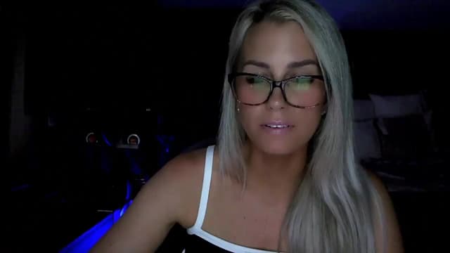Gallery image thumbnail from Cora9's myfreecams stream on, 06/03/2025, 04:59 image 16 of 20