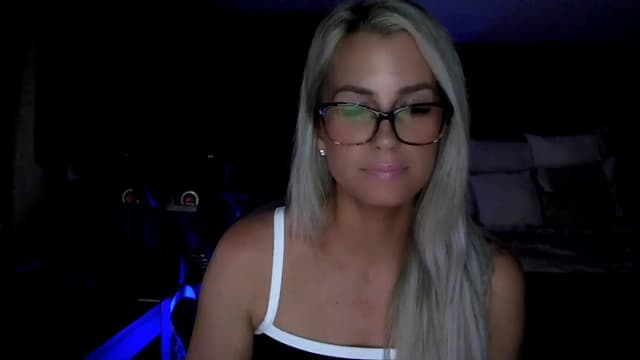 Gallery image thumbnail from Cora9's myfreecams stream on, 06/03/2025, 04:59 image 2 of 20