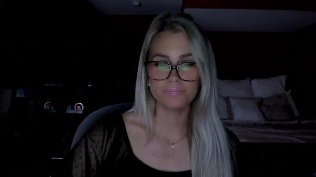 Gallery image thumbnail from Cora9's myfreecams stream on, 06/26/2025, 05:15 image 11 of 20