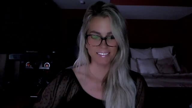 Gallery image thumbnail from Cora9's myfreecams stream on, 06/30/2025, 05:07 image 18 of 20