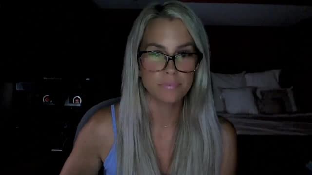 Gallery image thumbnail from Cora9's myfreecams stream on, 08/06/2025, 05:09 image 11 of 20