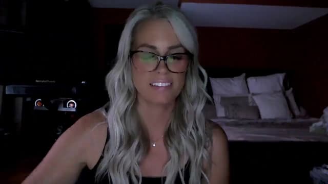 Gallery image thumbnail from Cora9's myfreecams stream on, 09/03/2025, 03:56 image 9 of 20