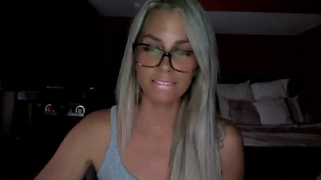 Gallery image thumbnail from Cora9's myfreecams stream on, 09/09/2025, 04:45 image 3 of 20