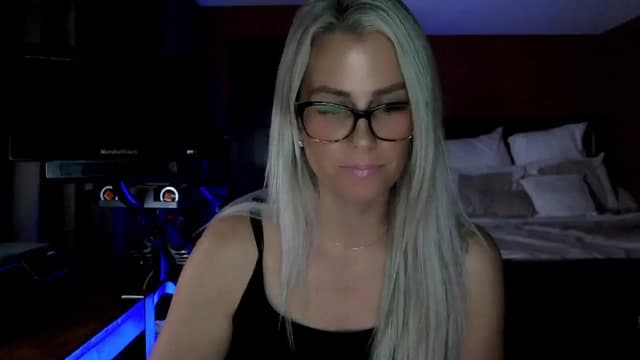 Gallery image thumbnail from Cora9's myfreecams stream on, 09/25/2025, 05:06 image 4 of 20