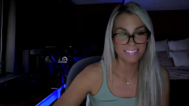 Gallery image thumbnail from Cora9's myfreecams stream on, 10/30/2025, 04:53 image 17 of 20