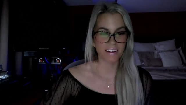 Gallery image thumbnail from Cora9's myfreecams stream on, 01/07/2026, 05:18 image 20 of 20