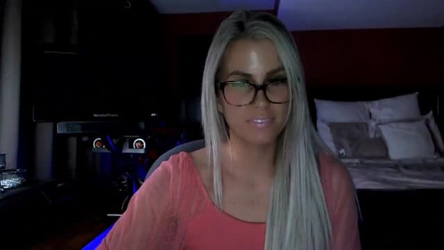 Gallery image thumbnail from Cora9's myfreecams stream on, 01/09/2026, 05:32 image 3 of 20