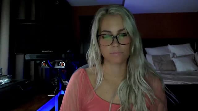 Gallery image thumbnail from Cora9's myfreecams stream on, 01/16/2026, 06:02 image 10 of 20