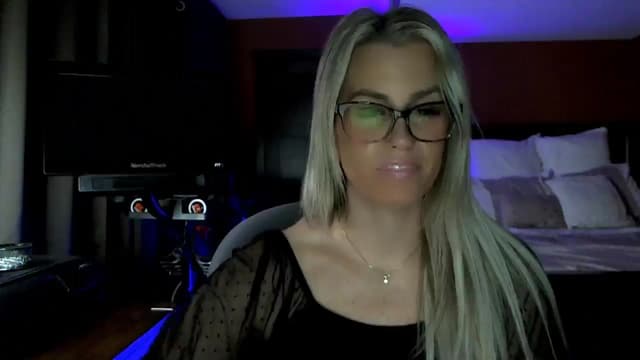 Gallery image thumbnail from Cora9's myfreecams stream on, 02/05/2026, 06:04 image 5 of 20