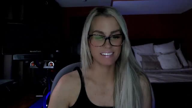 Gallery image thumbnail from Cora9's myfreecams stream on, 02/24/2026, 05:14 image 15 of 20