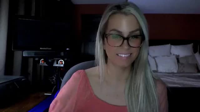 Gallery image thumbnail from Cora9's myfreecams stream on, 03/19/2026, 05:00 image 18 of 20