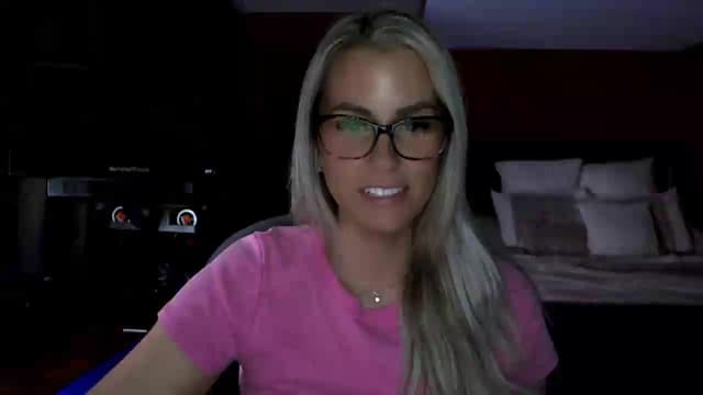 Gallery image thumbnail from Cora9's myfreecams stream on, 05/13/2026, 04:38 image 15 of 20