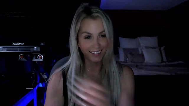 Gallery image thumbnail from Cora9's myfreecams stream on, 06/10/2026, 06:08 image 18 of 20
