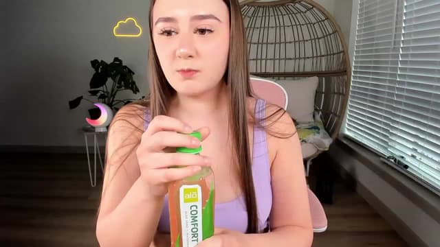 Gallery image thumbnail from Cordy's myfreecams stream on, 11/25/2022, 24:00 image 18 of 20