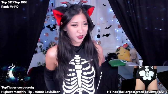 Gallery image thumbnail from CosmicNeko's myfreecams stream on, 10/18/2023, 04:32 image 9 of 20