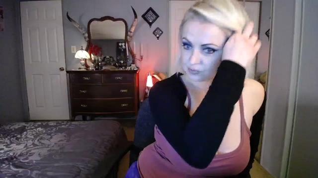Gallery image thumbnail from Country_Daisy's myfreecams stream on, 12/14/2023, 24:31 image 15 of 20