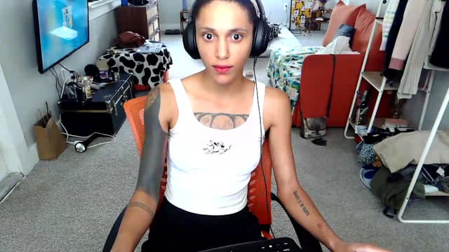 Gallery image thumbnail from CumFe's myfreecams stream on, 06/09/2026, 19:31 image 14 of 20