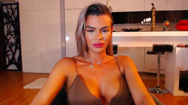 Gallery image thumbnail from D_y_y's myfreecams stream on, 12/03/2022, 05:19 image 2 of 20