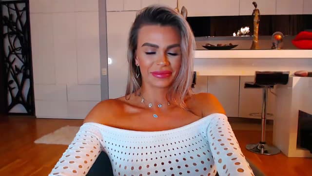 Gallery image thumbnail from D_y_y's myfreecams stream on, 12/05/2022, 04:07 image 5 of 20
