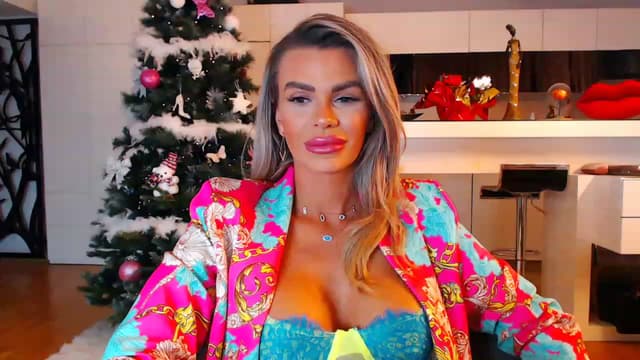 Gallery image thumbnail from D_y_y's myfreecams stream on, 12/15/2022, 01:58 image 16 of 20