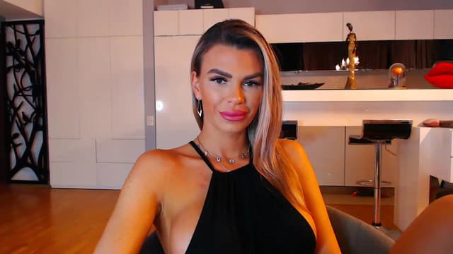 Gallery image thumbnail from D_y_y's myfreecams stream on, 12/29/2022, 04:07 image 15 of 20