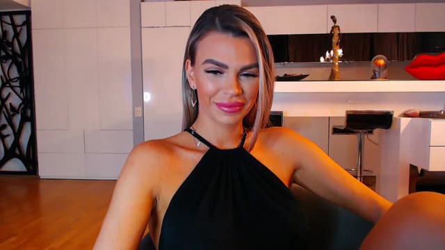 Gallery image thumbnail from D_y_y's myfreecams stream on, 12/29/2022, 04:07 image 7 of 20